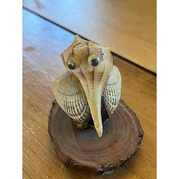 Vintage Novelty Knick-Knack. Bird made out of sea shells on wood. Beach Nautical - Picture 6 of 9